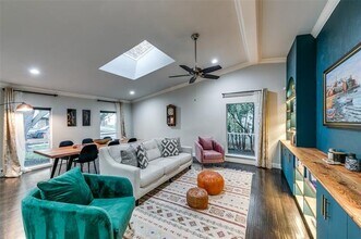 1208 Mossvine Dr in Plano, TX - Building Photo - Building Photo