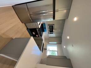 6723 Vineland Ave, Unit 6723 in North Hollywood, CA - Building Photo - Building Photo