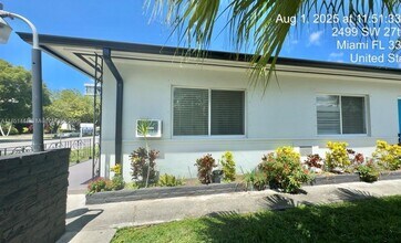 2499 SW 27th St in Miami, FL - Building Photo - Building Photo