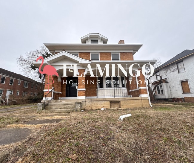 property at 2715 N Main St