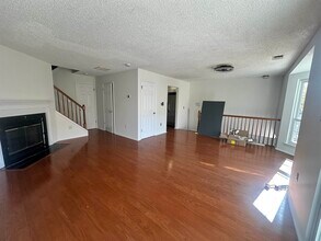 22 Dogwood St in Jersey City, NJ - Building Photo - Building Photo