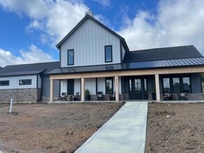 10405 Robinwood Rd in Chaska, MN - Building Photo - Building Photo
