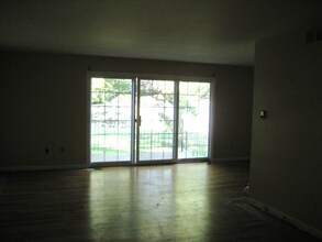 426 N Fox Hills Dr in Bloomfield Township, MI - Building Photo - Building Photo