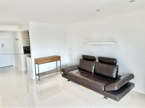 8400 Byron Ave in Miami, FL - Building Photo - Building Photo