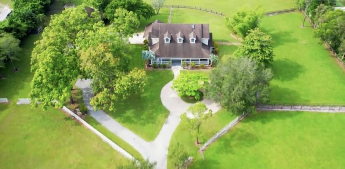 12284 Indian Mound Rd in Wellington, FL - Building Photo