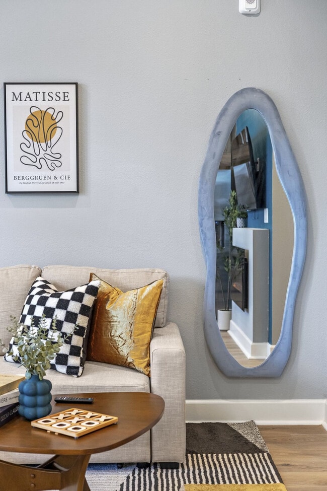 1812 Hickory St in Dallas, TX - Foto de edificio - Building Photo