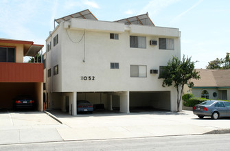 1052 Elm Ave in Glendale, CA - Building Photo - Building Photo