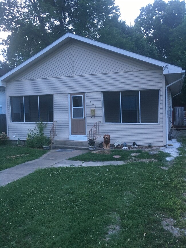 property at 302 Elles Ave