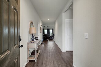 15127 Willow Tree Ln in Roman Forest, TX - Building Photo - Building Photo