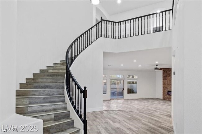 property at 4630 Laguna Vista St