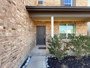 9662 Caney Trails Rd in Cut And Shoot, TX - Building Photo - Building Photo