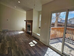 2131 Stuart St in Longmont, CO - Building Photo - Building Photo