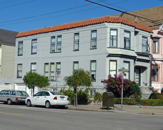 693-695 2nd Ave in San Francisco, CA - Foto de edificio - Building Photo