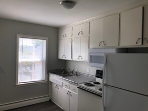 670 7th St W in St. Paul, MN - Building Photo - Building Photo