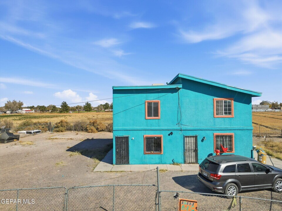 13113 Violeta Ln in San Elizario, TX - Building Photo