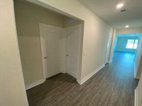 2931 Hibiscus Ave in Oakland Park, FL - Building Photo - Building Photo