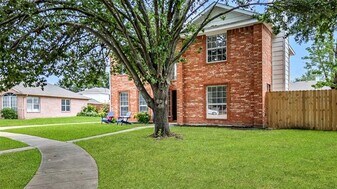 600 Ashcrest Ct in Allen, TX - Building Photo