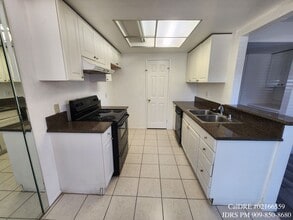 1599 Border Ave in Corona, CA - Building Photo - Building Photo