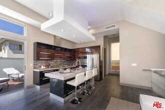 1217 Horn Ave in West Hollywood, CA - Building Photo - Building Photo