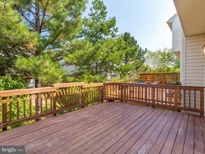 6704 Dorothy Giles Ct in Alexandria, VA - Building Photo - Building Photo