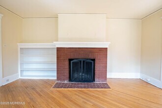 205 Jackson St in Matawan, NJ - Building Photo - Building Photo