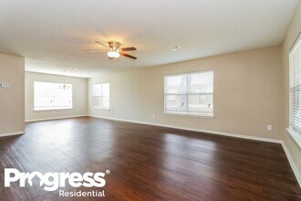 3156 Pine Valley Dr in Grand Prairie, TX - Building Photo - Building Photo