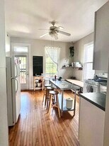 1341 N Maplewood Ave, Unit 1 in Chicago, IL - Building Photo