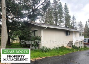 255 N Auburn St in Grass Valley, CA - Building Photo