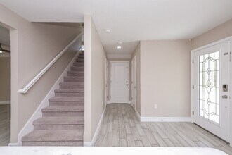 9622 N Ojus Dr in Tampa, FL - Building Photo - Building Photo