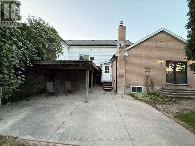 property at 1571 19th Ave