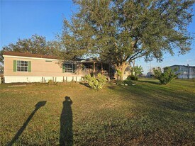 1333 Ashlee Ct in Auburndale, FL - Building Photo