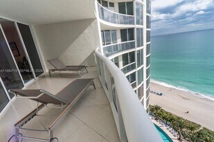 17201 Collins Ave, Unit 2104 in Sunny Isles Beach, FL - Building Photo