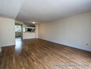 144 N Beacon St, Unit A2 in Boston, MA - Building Photo - Building Photo