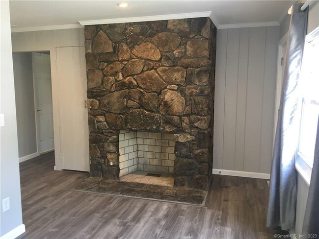 15 Bailey Ave in Darien, CT - Building Photo - Building Photo