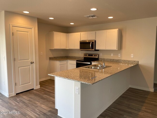 2062 E Julian Dr in Casa Grande, AZ - Building Photo - Building Photo