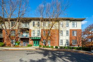 West End Circle Condominiums in Nashville, TN - Foto de edificio - Building Photo