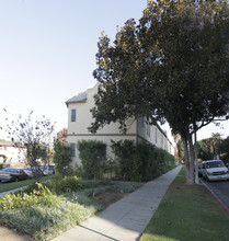 Cliffdale Apartments in Los Angeles, CA - Building Photo - Building Photo