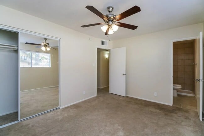 21824 Torrence Chapel Rd in Cornelius, NC - Building Photo - Building Photo