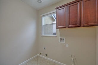 9308 Pascal Way in Elk Grove, CA - Building Photo - Building Photo