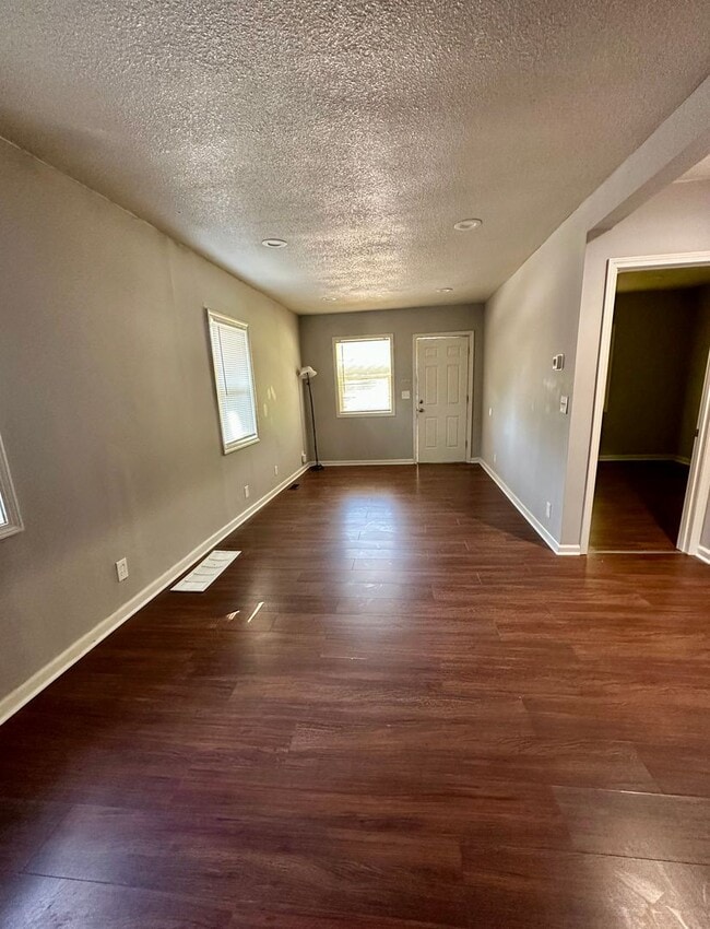 6237 E 12th St in Kansas City, MO - Building Photo - Building Photo