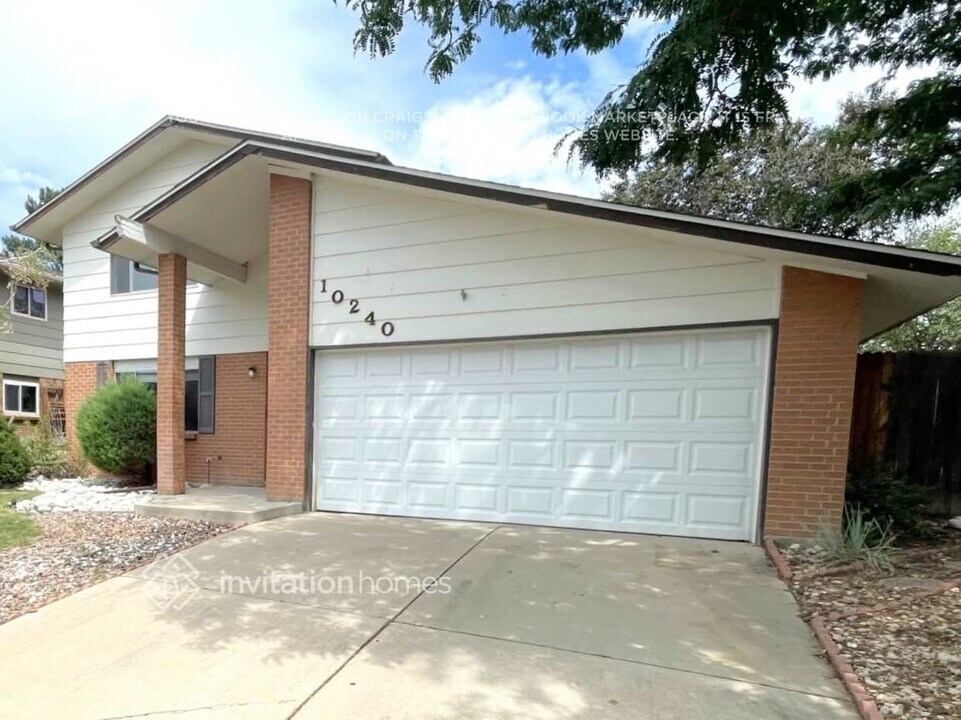 10240 Benton St in Broomfield, CO - Building Photo