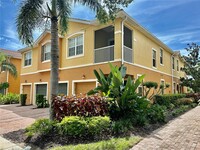 8035 Limestone Ln in Sarasota, FL - Foto de edificio - Building Photo