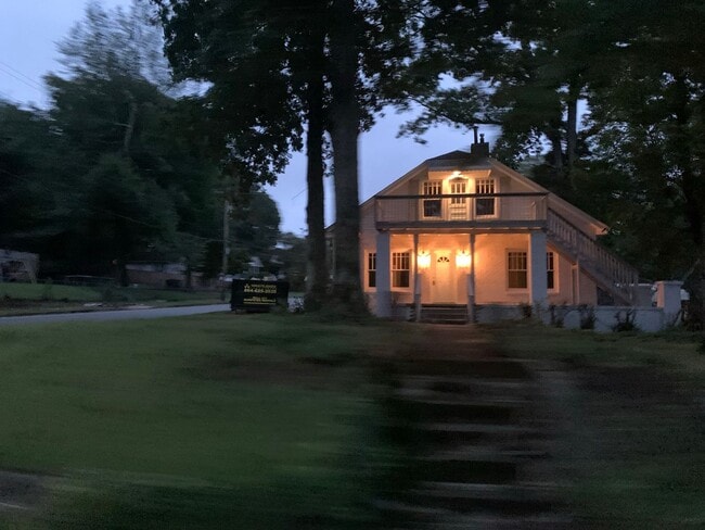 3201A Old Buncombe Rd in Greenville, SC - Building Photo - Building Photo
