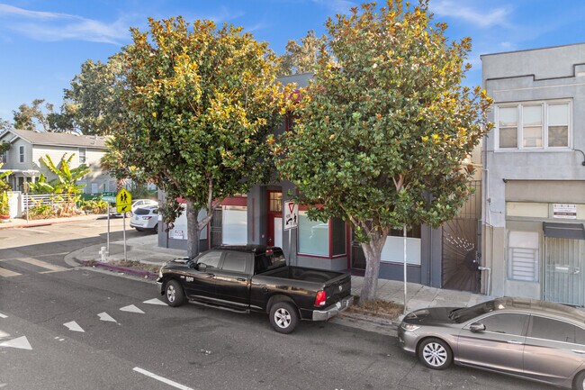 4030-4038 Martin Luther King Jr Way in Oakland, CA - Building Photo - Building Photo