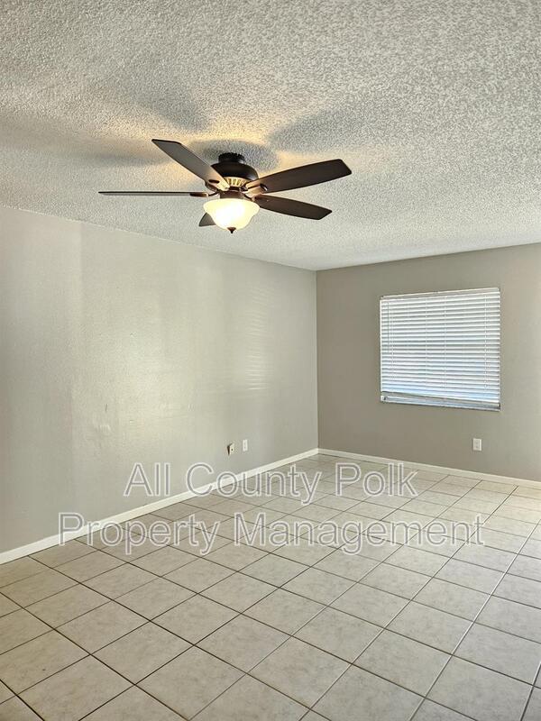 791 Zella Ln in Lakeland, FL - Building Photo - Building Photo