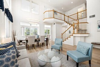 5329 Ruette De Mer in San Diego, CA - Building Photo - Building Photo