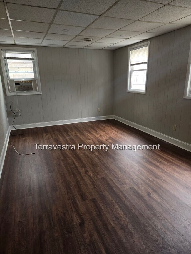 131 N High St-Unit -Unit A in Millville, NJ - Building Photo - Building Photo