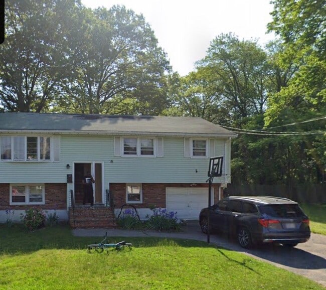 16 Irving Ave