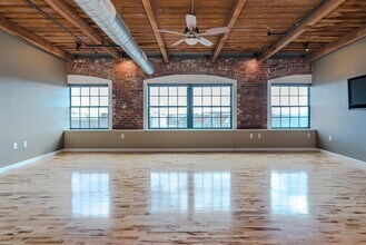 210 Broadway in Everett, MA - Building Photo - Building Photo