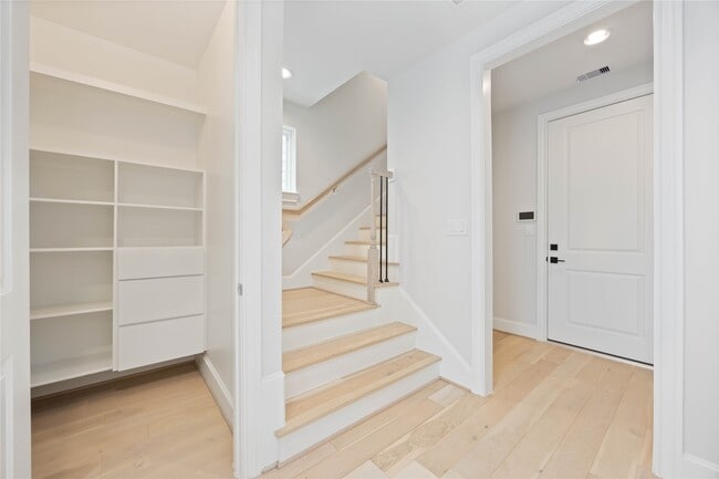 property at 610 Delmar St